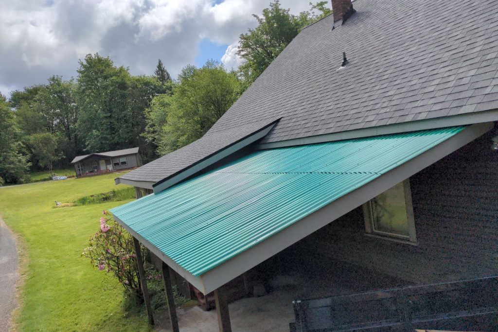 New Farmhouse Roof With Metal Roof Overhang