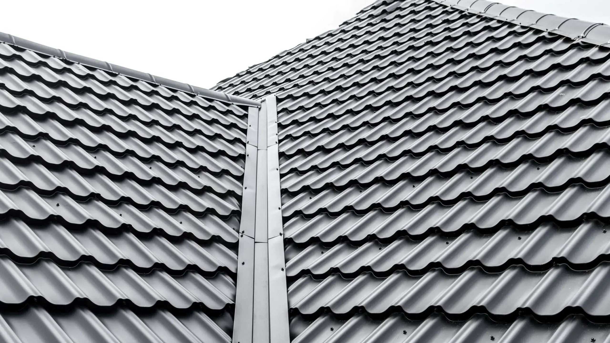 black-metal-roofing-auburn-wa-roofsmart-scaled