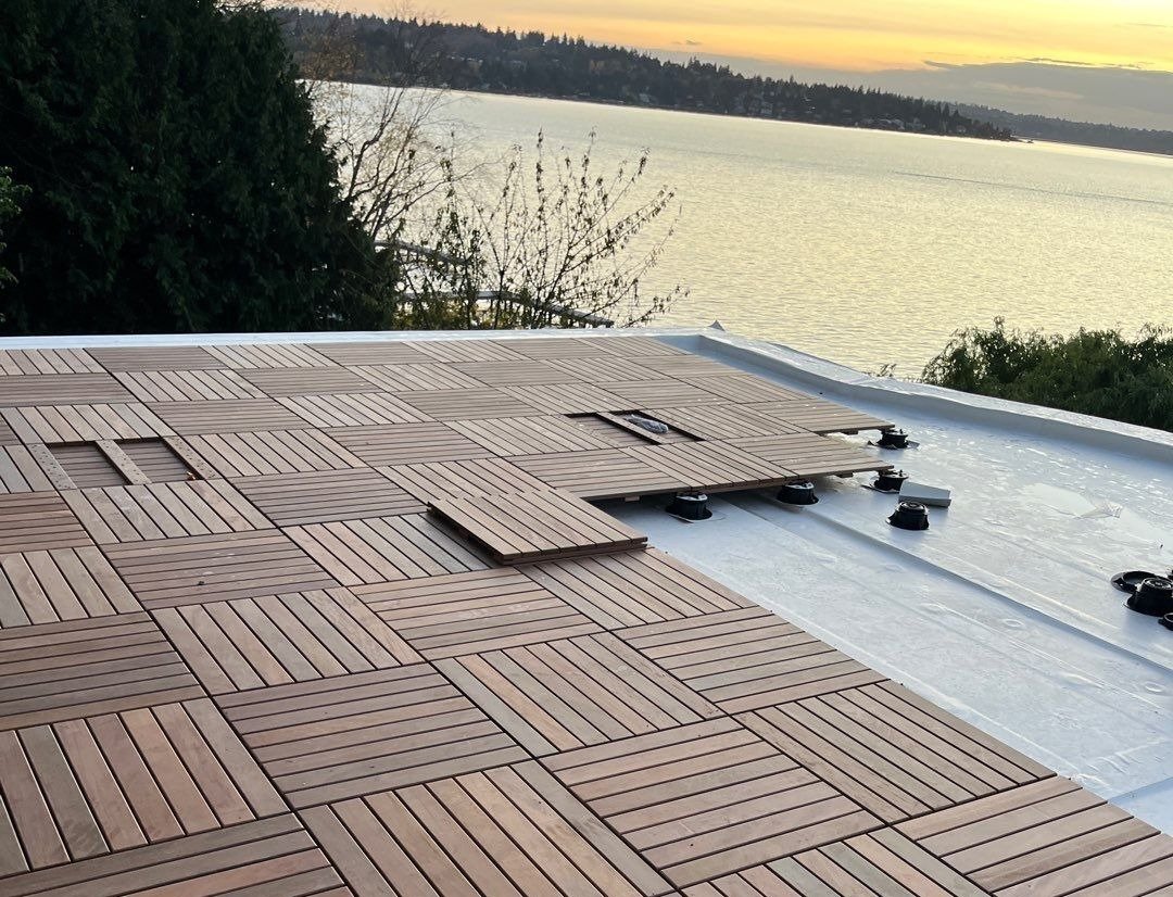 How Are Rooftop Decks Installed?