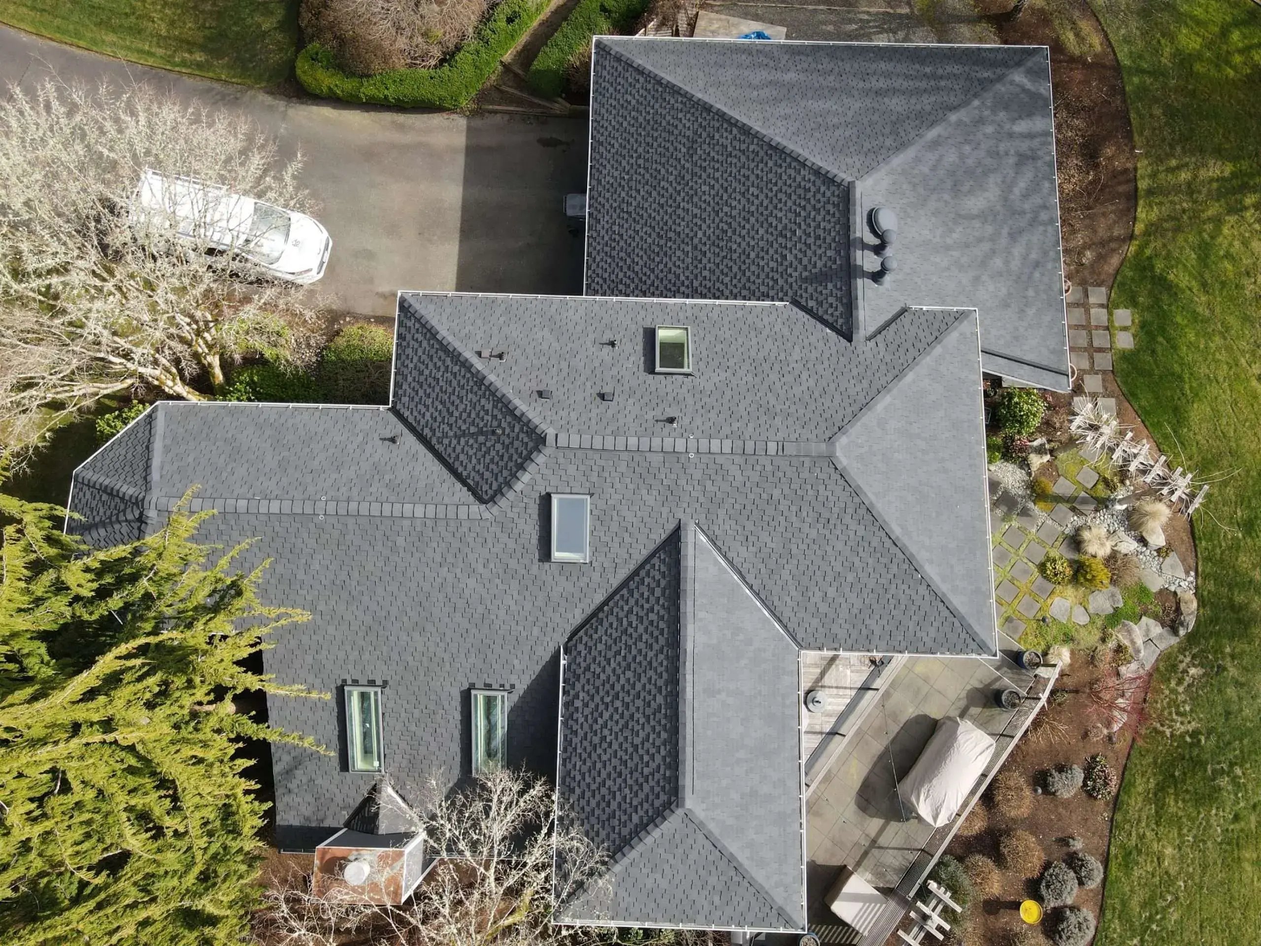 just-because-its-pretty-doesnt-mean-its-good-seattle-roof-smart-scaled
